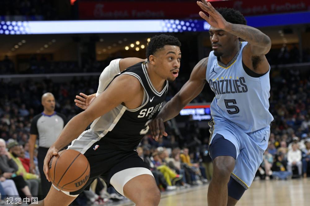 抢断对手的 抢断对手的