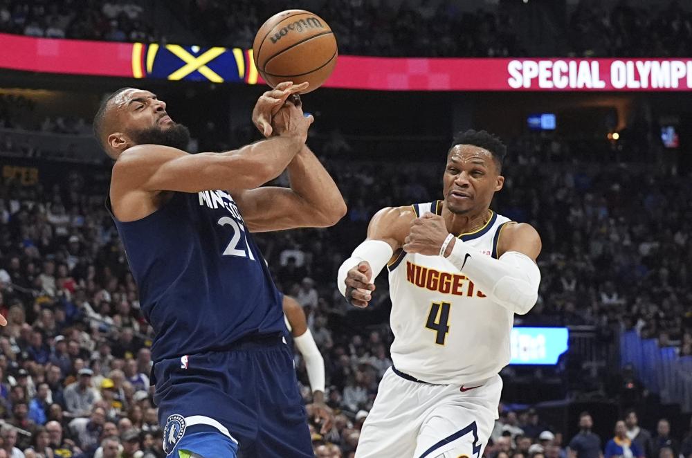 篮在本场比 篮在本场比