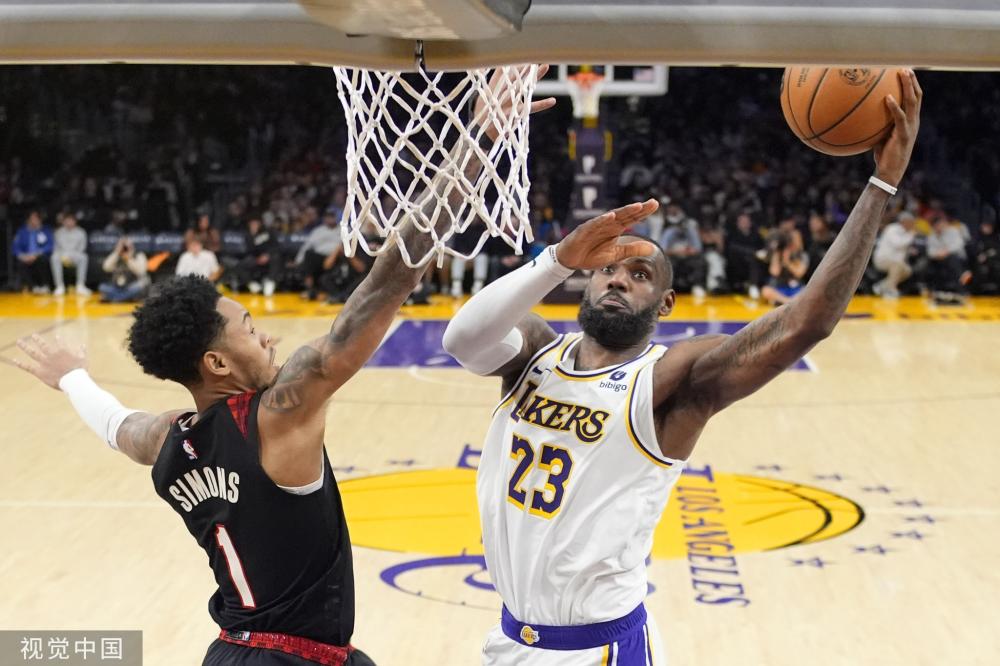 两位明星球 两位明星球