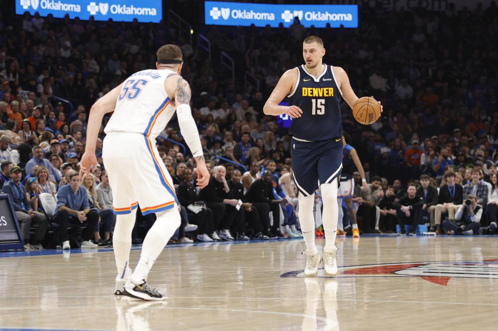 边路与中路 边路与中路